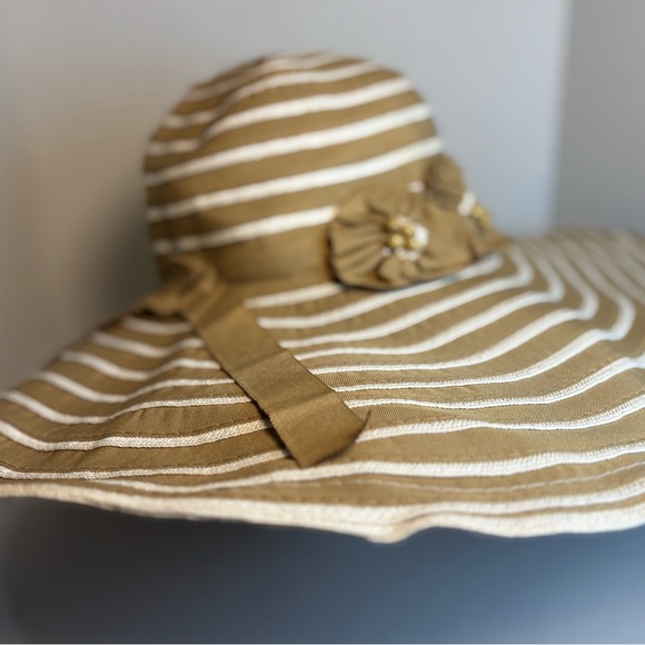J Callahan Headwear OSFM Wide Brim Sun Beach Hat Tan Cream Stripe Beaded - Picture 9 of 9